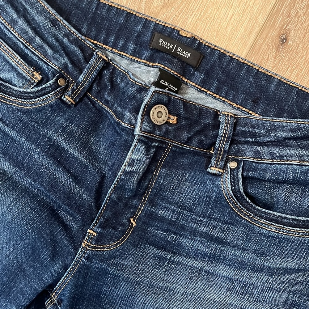 White House Black Market ~ slim crop raw hem jeans, excellent condition!